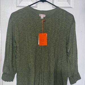 Green Long Sleeve Top